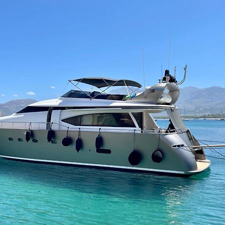 巴塞罗那 Motoryacht 21 Avec Equipage酒店 外观 照片