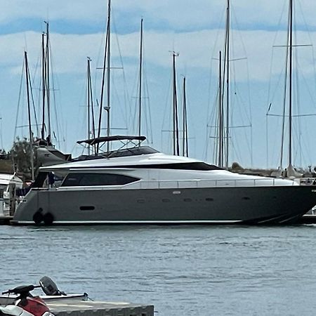 巴塞罗那 Motoryacht 21 Avec Equipage酒店 外观 照片