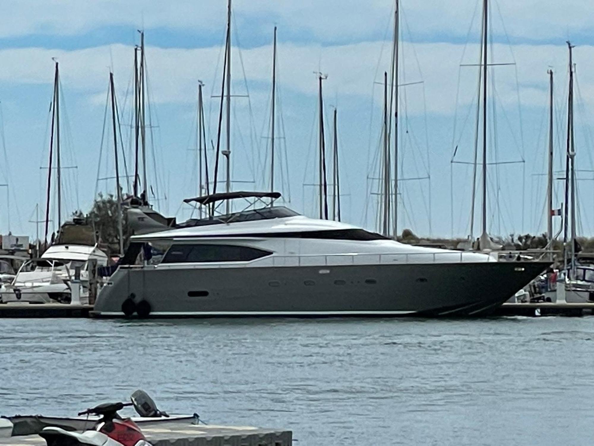 巴塞罗那 Motoryacht 21 Avec Equipage酒店 外观 照片
